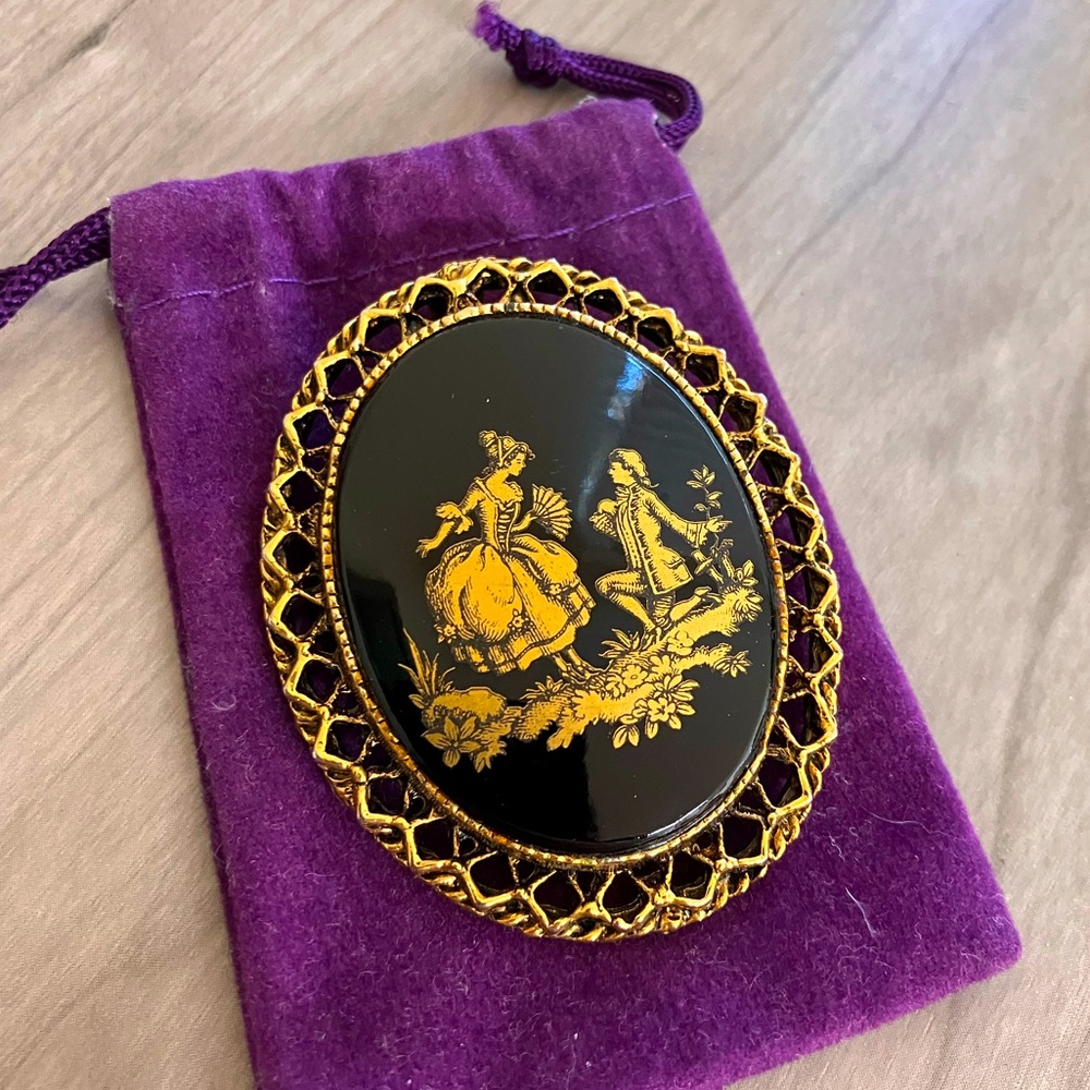 Victorian Style Brooch Pendant